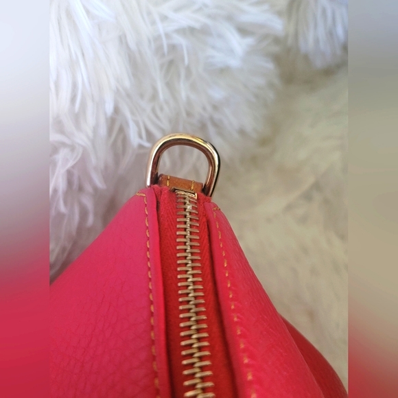 Pink Dooney and Bourke Purse - Picture 14 of 16